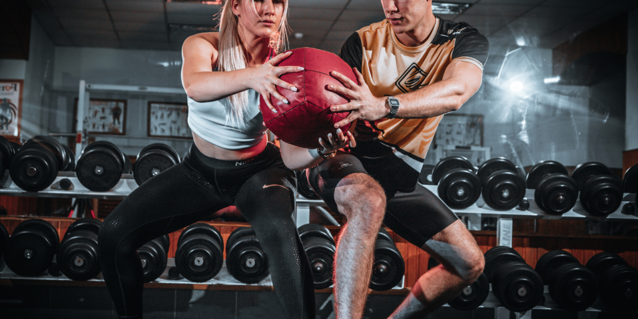 Trening dla dwojga – jak wspólne ćwiczenia wzmacniają związek?